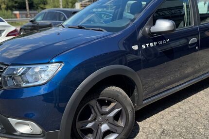 Dacia Sandero 124.000 km 6.890 € Konz 54329