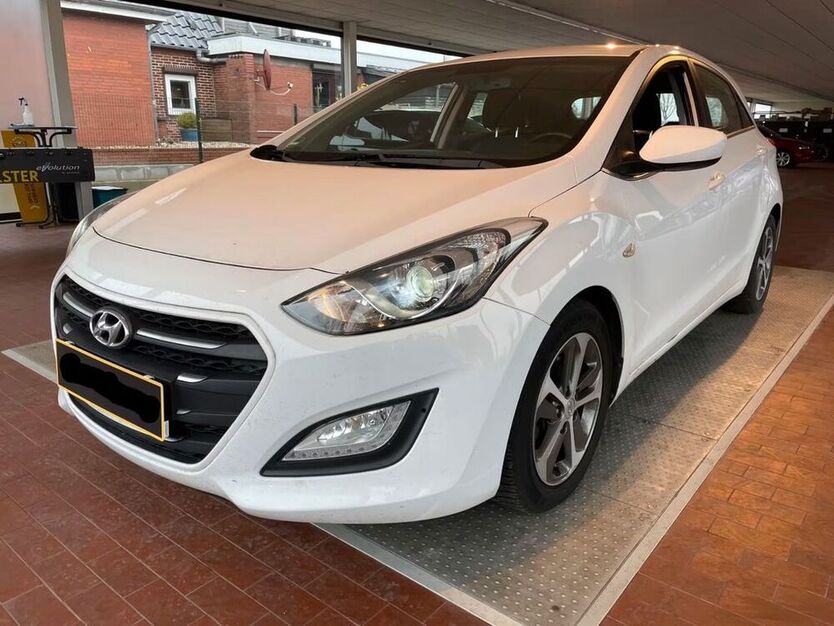 i30