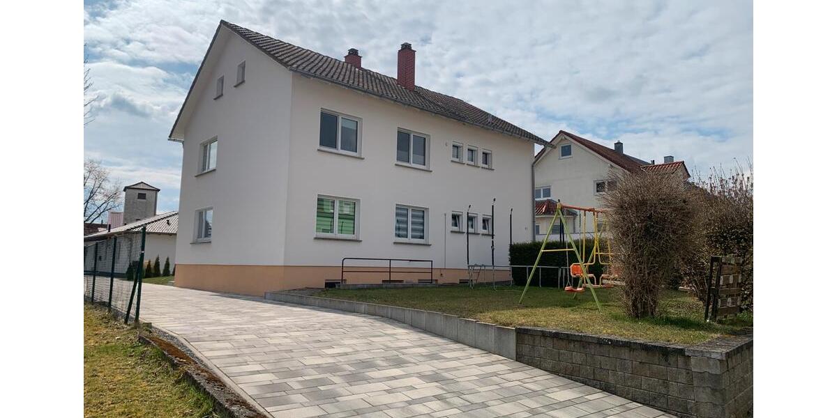 Mehrfamilienhaus, Wohnhaus Zimmern ob Rottweil - 12 Zimmer, 162 m&sup2;, 410.000&euro; | Angebot:27110095
