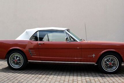 Ford Mustang 87.654 km 49.999 &euro; Großpösna 04463