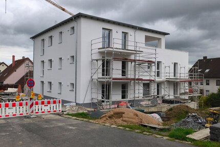 Erstbezug 2-Zi-Whg. mit 70,5 m² WFL KfW-40 -QNG zertifiziert nachhaltig gebaut-energieeffizient-förderfähig und mit echtem Zukunftswert! 2 zimmer