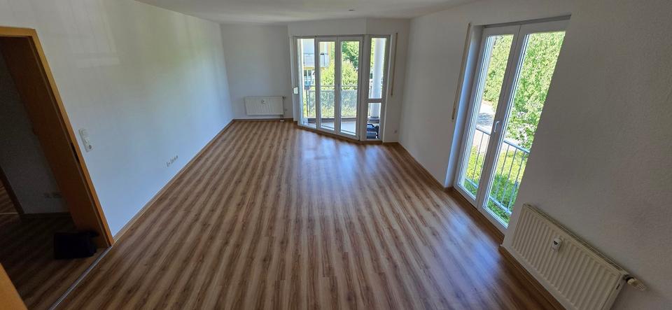 Etagenwohnung Schkeuditz - 3 Zimmer, 83 m&sup2;, 187.000&euro; | Angebot:27714165