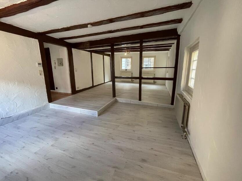 Von privat: 1 12 Zimmerwohnung in historischem Haus in Esslingen zimmer