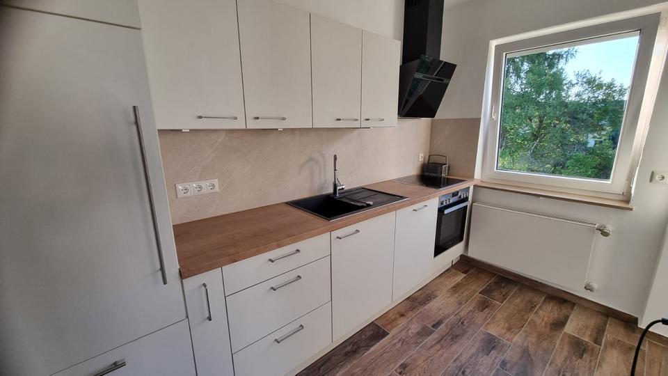 Erstbezug nach Sanierung – Helle 4-Zimmer-Wohnung am Hammerweg