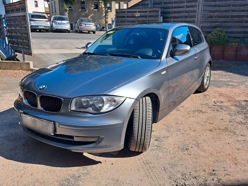 BMW 118 197.000 km 3.800 € Hartenstein 08118