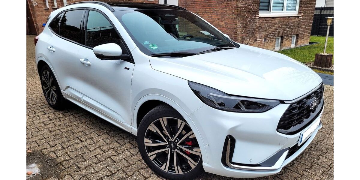 Ford Kuga 5.499 km 37.890 &euro; Selm 59379