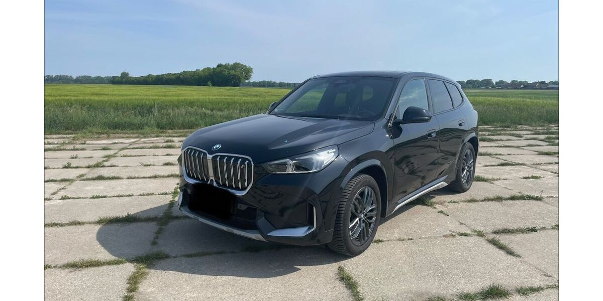 BMW iX1 41.000 km 39.999 &euro; Berlin 12103