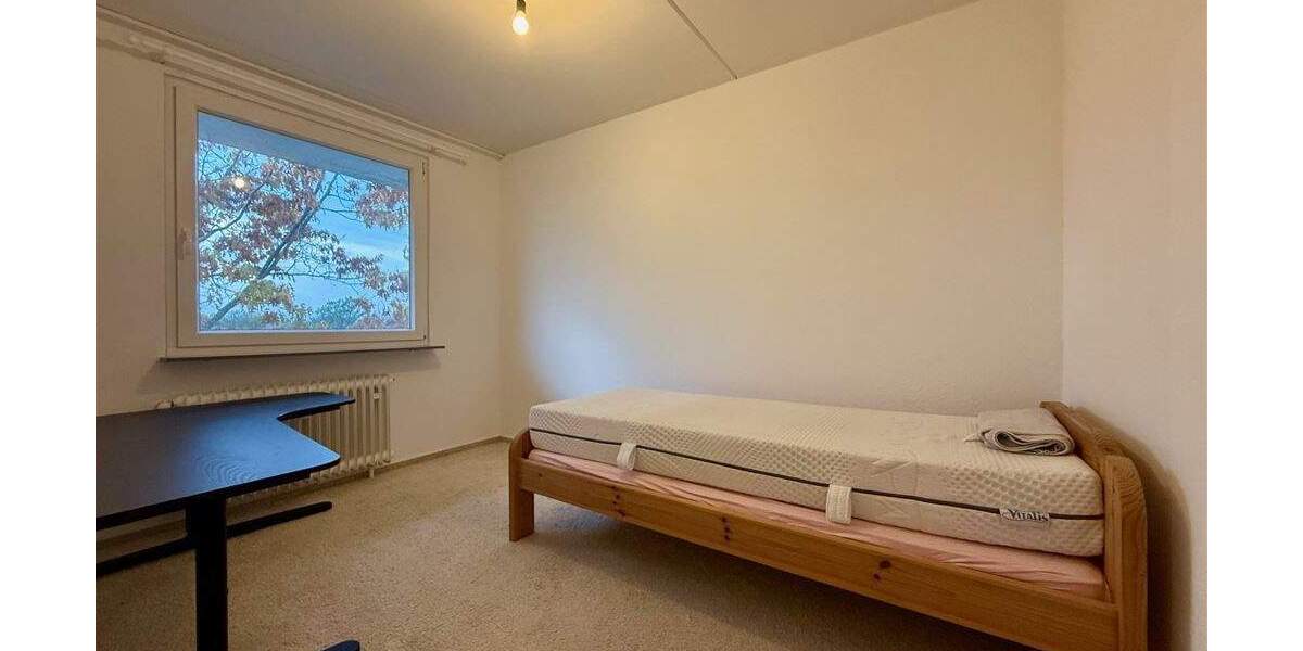 Bezugsfreie 5-Raum-Whg. mit Essbereich, Balkon, und EBK Henri-Dunant-Allee, Kronshagen 4 zimmer