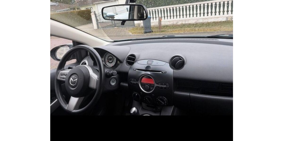 Mazda 2 98.565 km 4.700 &euro; Burgdorf 31303