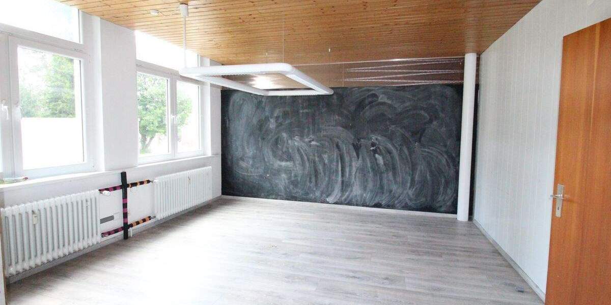 Gewerbeobjekt Villingen-Schwenningen Villingen - 5 Zimmer, 156 m&sup2;, 890&euro; | Angebot:25821285