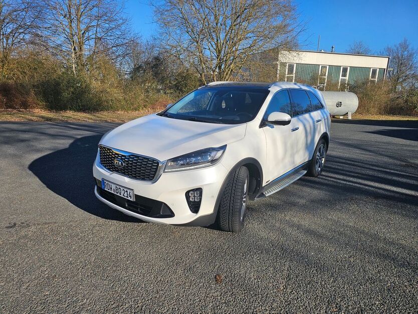 Kia Sorento 129.800 km 26.900 € Oyten 28876