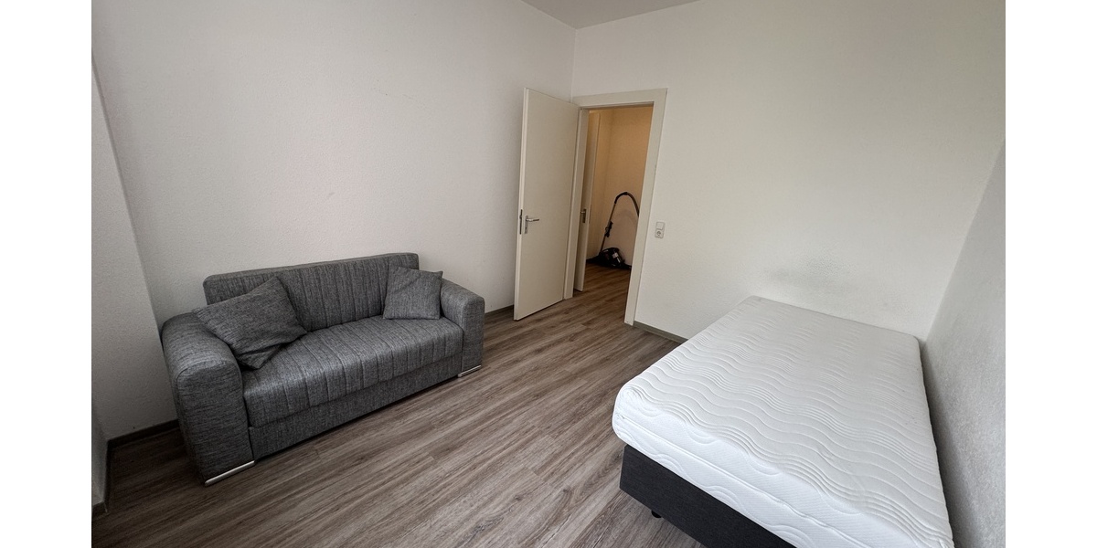 Direkte Innenstadtlage! möblierte 2 Zimmerwohnung mit Balkon! - Etagenwohnung Gera Debschwitz | Angebot:26876779