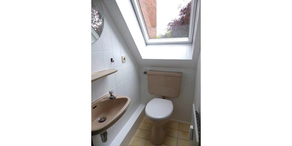 Dachgeschoßwohnung Leer (Ostfriesland) - 3 Zimmer, 90 m&sup2;, 780&euro; | Angebot:26424702