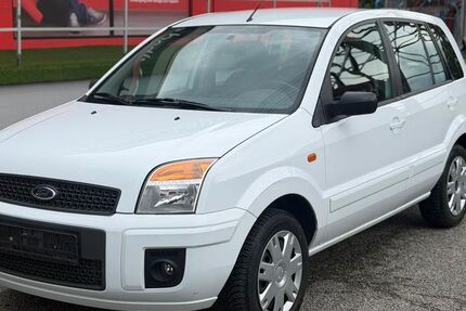 Ford Fusion 136.000 km 2.100 &euro; Essen 45923