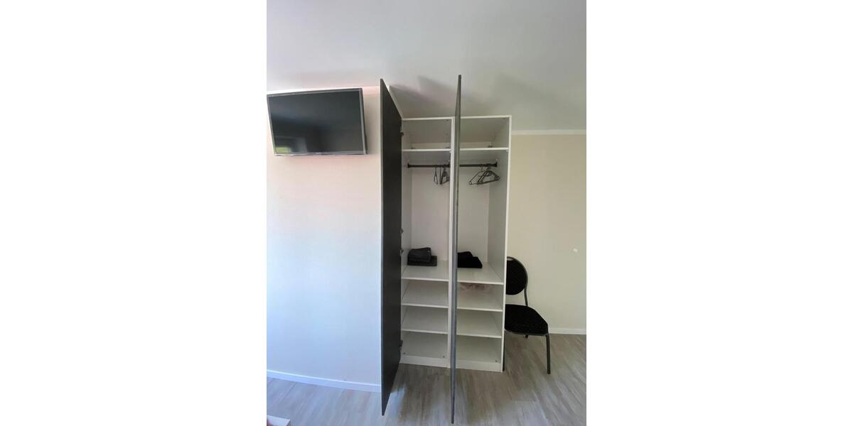 Etagenwohnung Ibbenbüren - 15 Zimmer, 220 m&sup2;, 25&euro; | Angebot:25079595