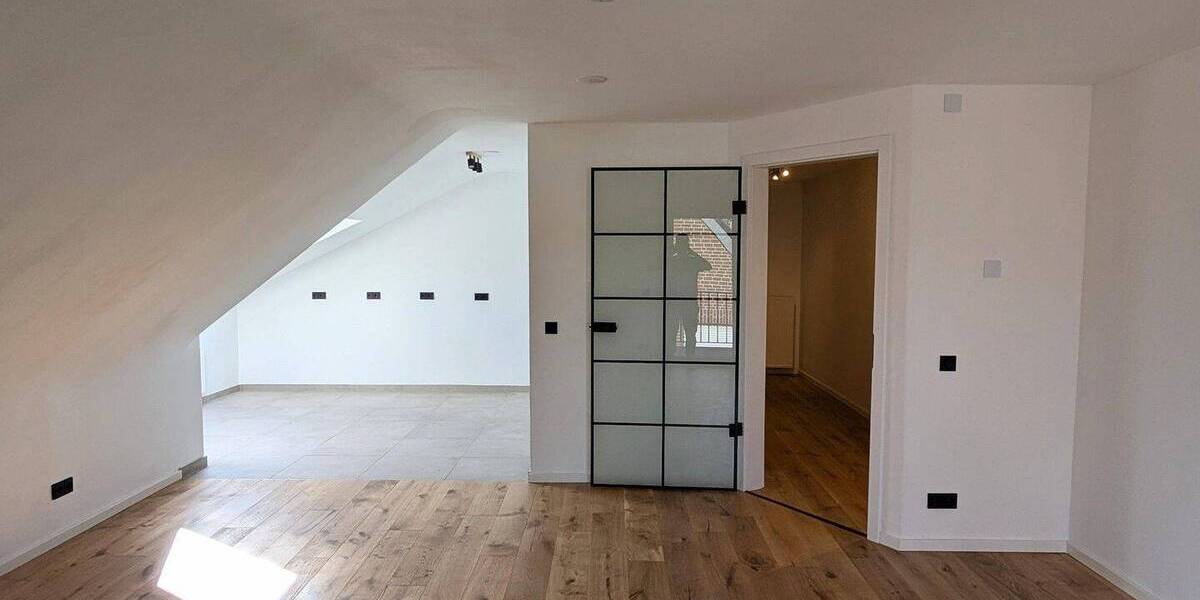 Etagenwohnung Lohmar - 3 Zimmer, 92 m&sup2;, 345.000&euro; | Angebot:26330512