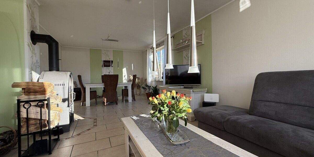 Einfamilienhaus Varel / Büppel Büppel - 5 Zimmer, 93 m&sup2;, 239.000&euro; | Angebot:25399280