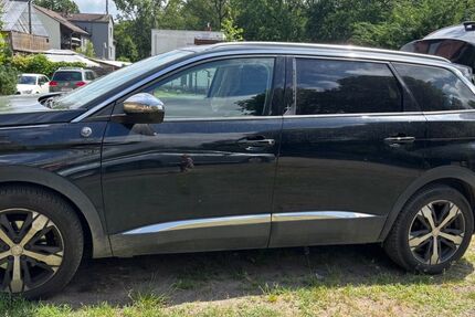Peugeot 5008 139.000 km 13.300 &euro; Berlin Reinickendorf 13599
