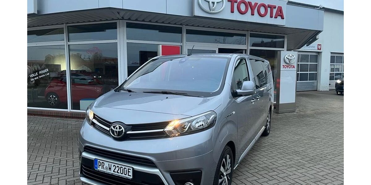 Toyota Proace (Verso) 18.000 km 36.890 &euro; Perleberg 19348