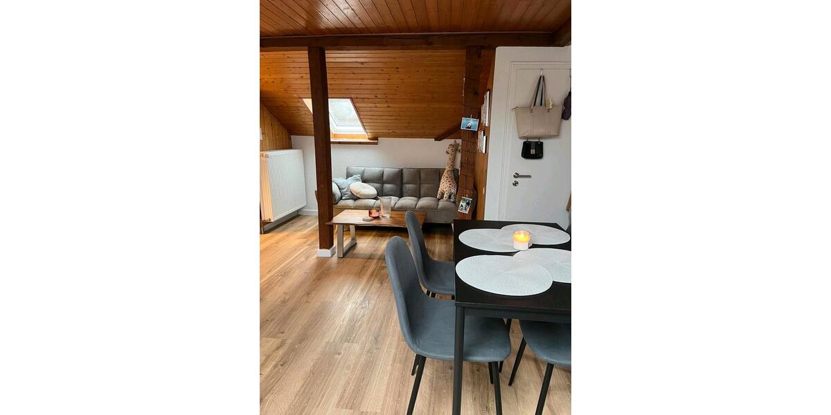 Dachgeschoßwohnung Hambergen - 2 Zimmer, 28 m&sup2;, 550&euro; | Angebot:25545514