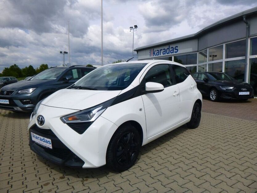 Aygo (X)