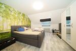 Schöne Wohnung mit Einbauküche in 6-Familienhaus in ruhiger Lage!