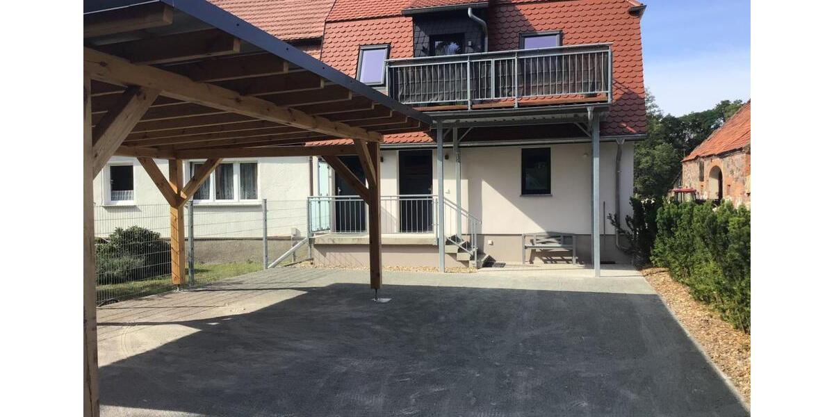 Doppelhaushälfte. Zwei Wohnungen. 5 zimmer