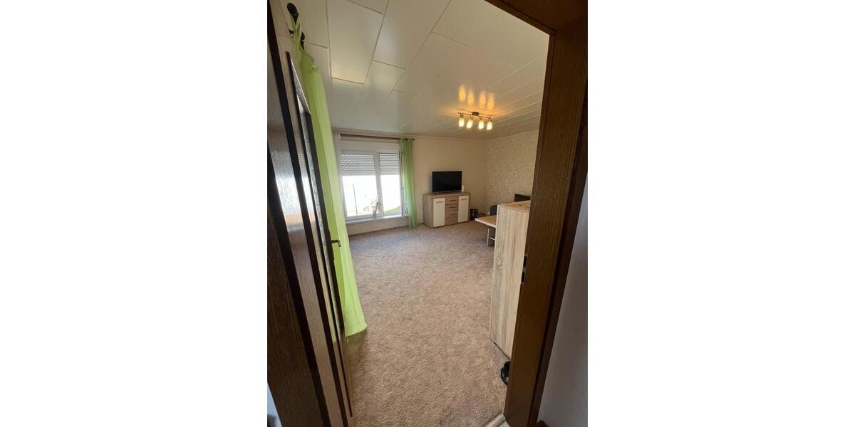 Bungalow Neuhaus am Rennweg - 3 Zimmer, 1.500&euro; | Angebot:23384852