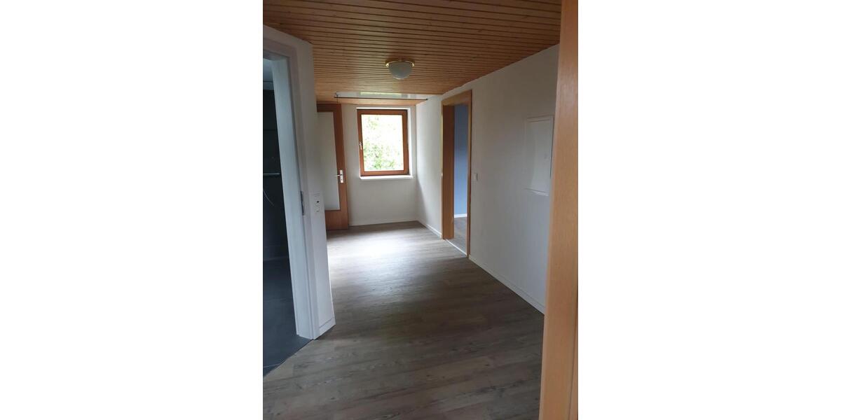 Etagenwohnung Steffenberg - 10 Zimmer, 227 m&sup2;, 179.000&euro; | Angebot:25915457