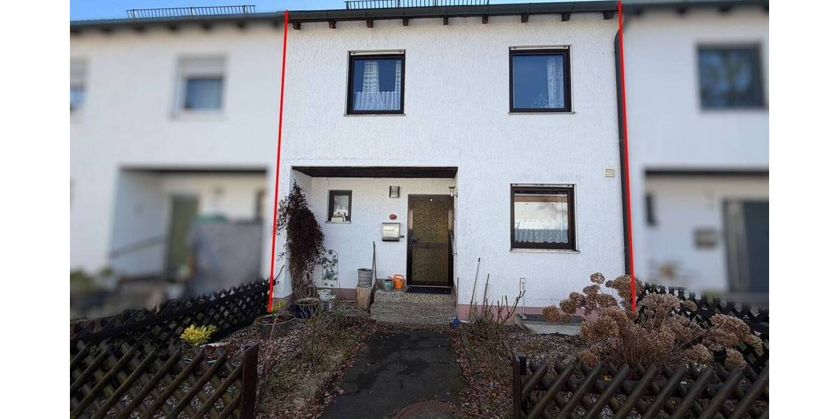 Reihenmittelhaus Marktredwitz - 7 Zimmer, 148 m&sup2;, 260.000&euro; | Angebot:25982940