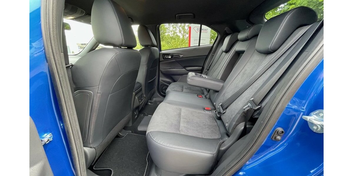 Mitsubishi Eclipse Cross PHEV PLUS mit SELECT-Paket VOR ORT 26.000 km 24.490 &euro; Donauwörth 86609