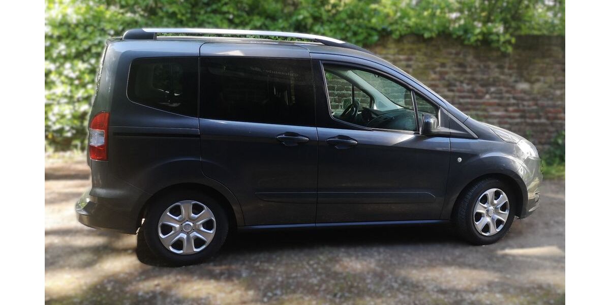 Ford Tourneo Courier 125.284 km 8.200 &euro; Köln 50937