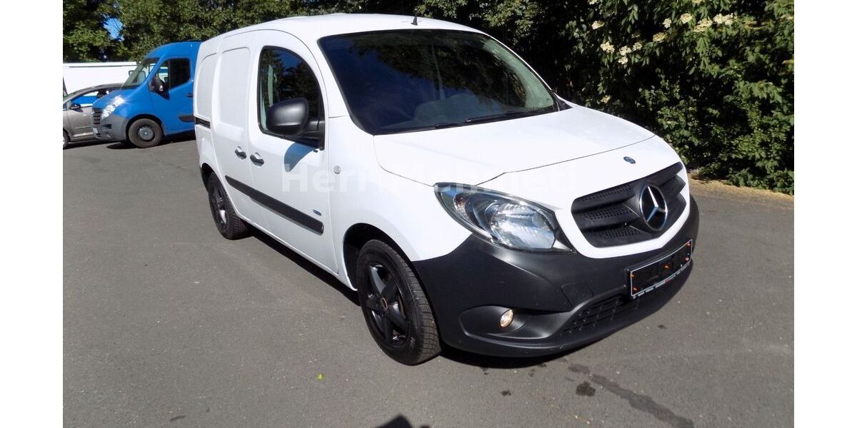 Mercedes-Benz Citan 142.946 km 2.899 &euro; Nürnberg 90439