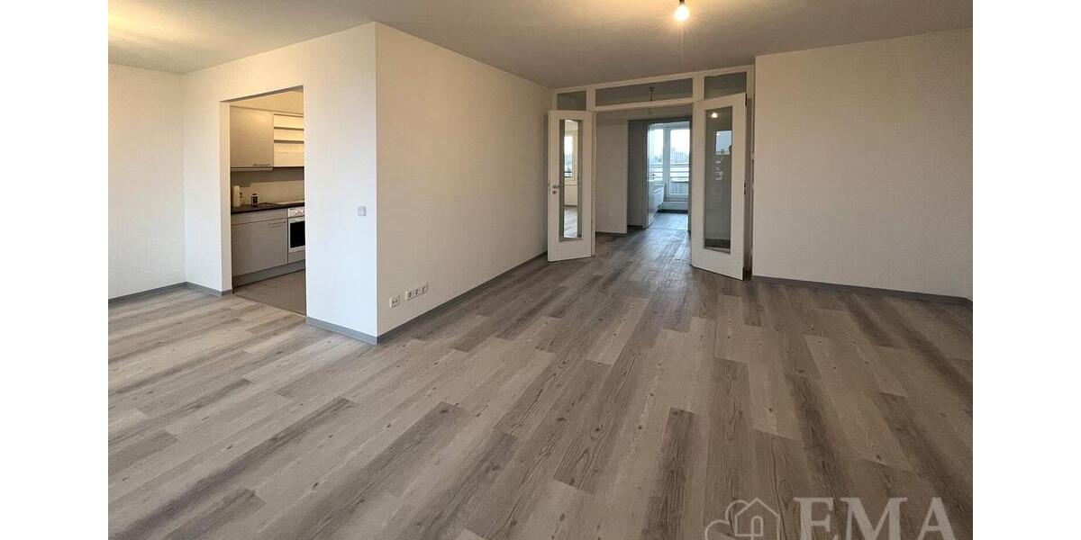 Dachgeschoßwohnung Falkensee - 2 Zimmer, 66 m&sup2;, 920&euro; | Angebot:25417234