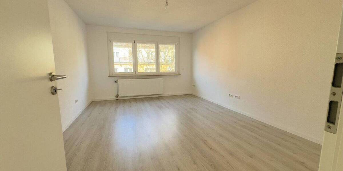 Etagenwohnung Pforzheim Nordstadt - 5 Zimmer, 124 m&sup2;, 1.320&euro; | Angebot:26228704