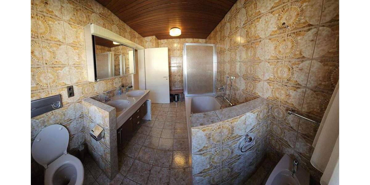 Doppelhaushälfte Stuttgart Weilimdorf - 7 Zimmer, 167 m&sup2;, 649.000&euro; | Angebot:25905875