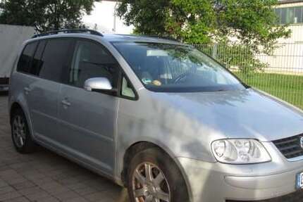VW Touran 219.000 km 2.450 &euro; Kuchen 73329