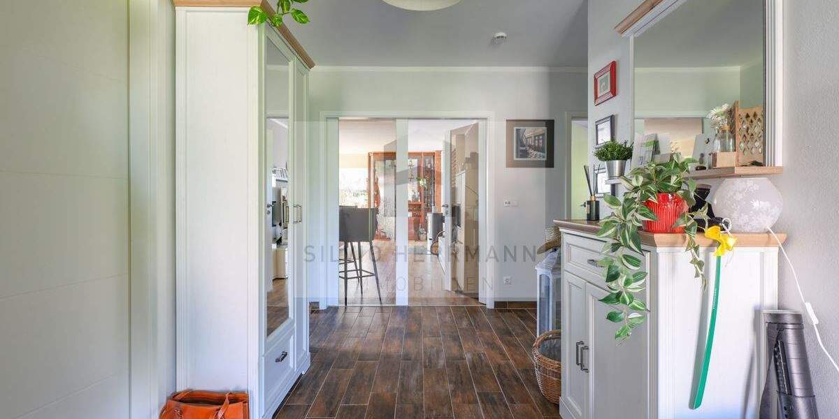 Viel Komfort auf einer Ebene 4 zimmer