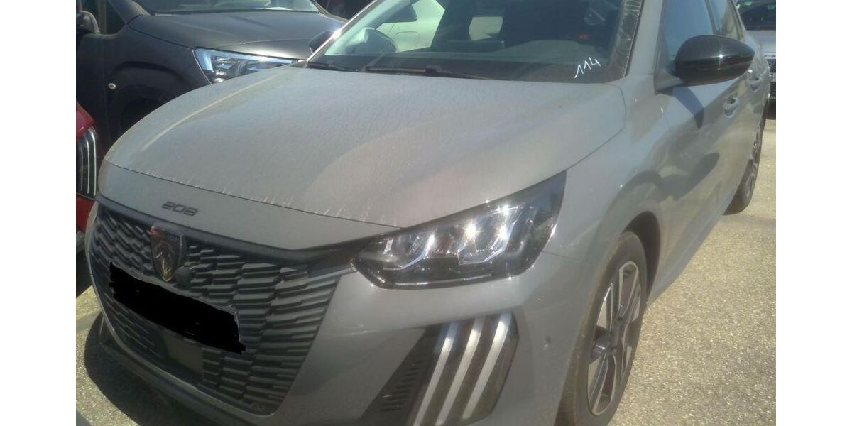 Peugeot 208 14.246 km 15.880 &euro; Rüsselsheim 65428