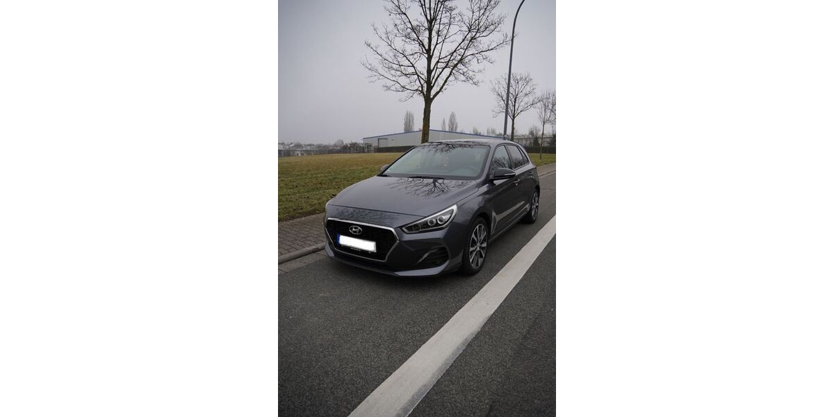 Hyundai i30 72.214 km 15.950 &euro; Pirmasens 66953