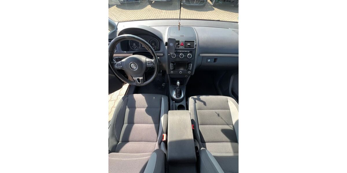 VW Touran 172.000 km 10.600 &euro; Frankfurt 60320