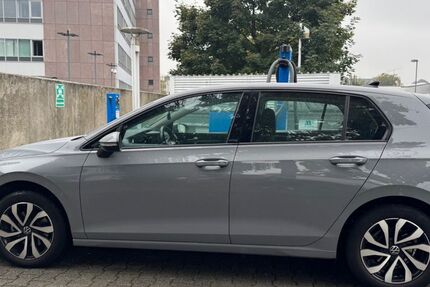 VW Golf 37.800 km 20.900 € Frankfurt am Main 60435