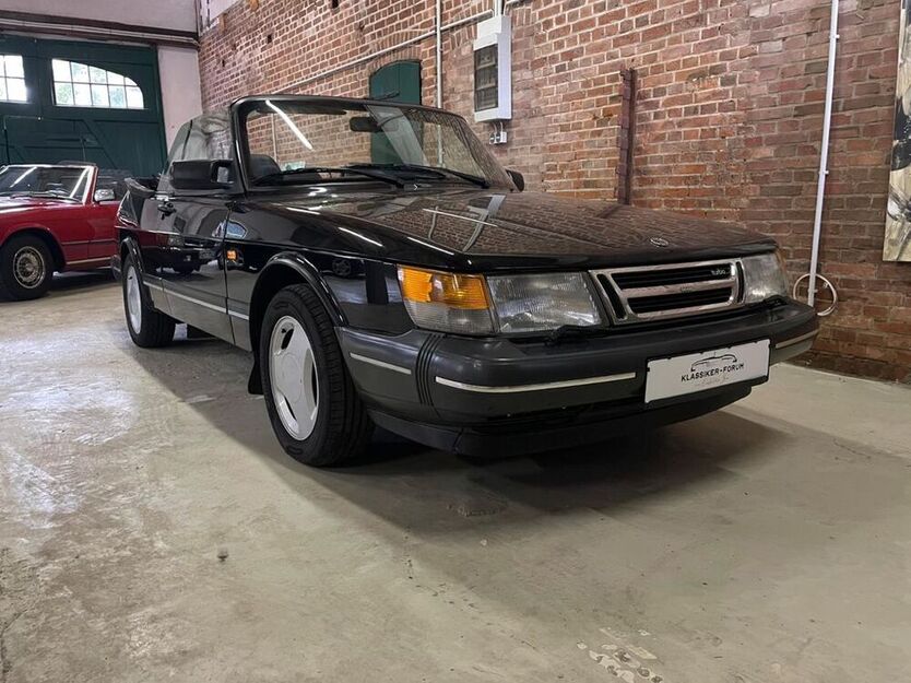 900