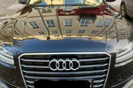 Audi A8 155.000 km 20.999 &euro; Berlin 13359