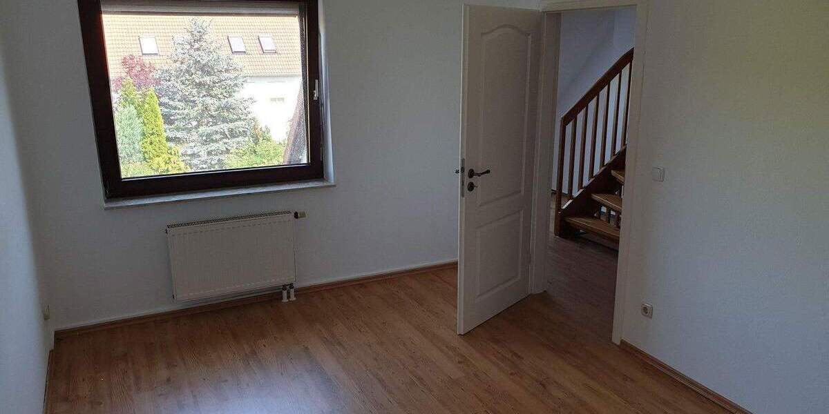 Reihenmittelhaus Eberswalde Brandenburgisches Viertel - 4 Zimmer, 114 m&sup2;, 800&euro; | Angebot:25862855