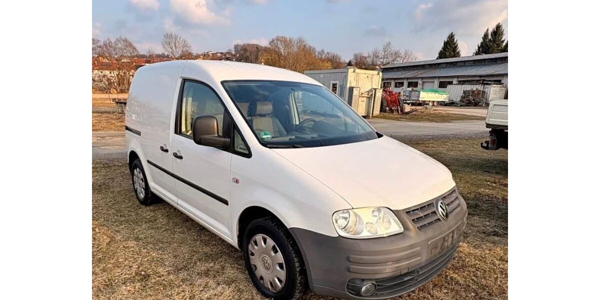VW Caddy 90.025 km 5.500 &euro; München 80809