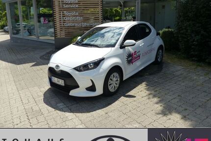 Toyota Yaris 3.300 km 24.790 € Kreuztal 57223