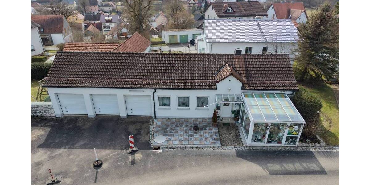 Gewerbeobjekt Lauterhofen - 2 Zimmer, 57 m&sup2;, 95.000&euro; | Angebot:26154433