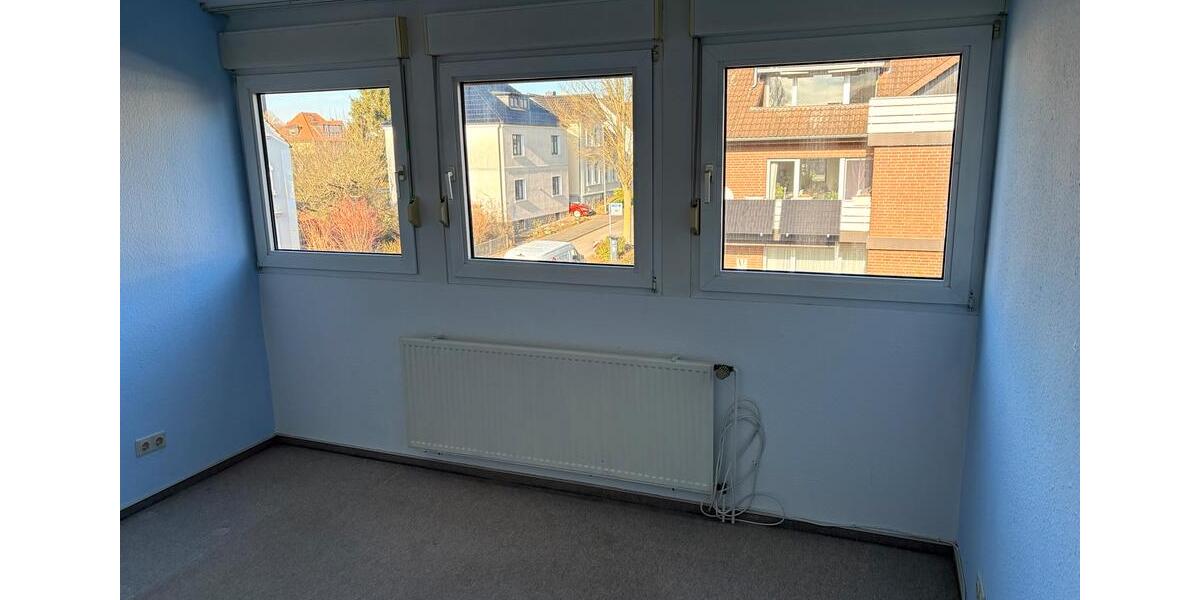 Dachgeschoßwohnung Lemgo - 2 Zimmer, 75 m&sup2;, 830&euro; | Angebot:25217926