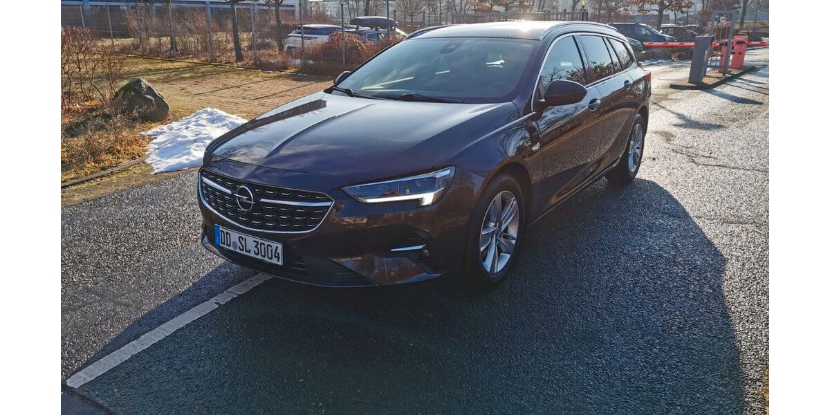 Opel Insignia 58.100 km 21.595 &euro; Dresden 01309